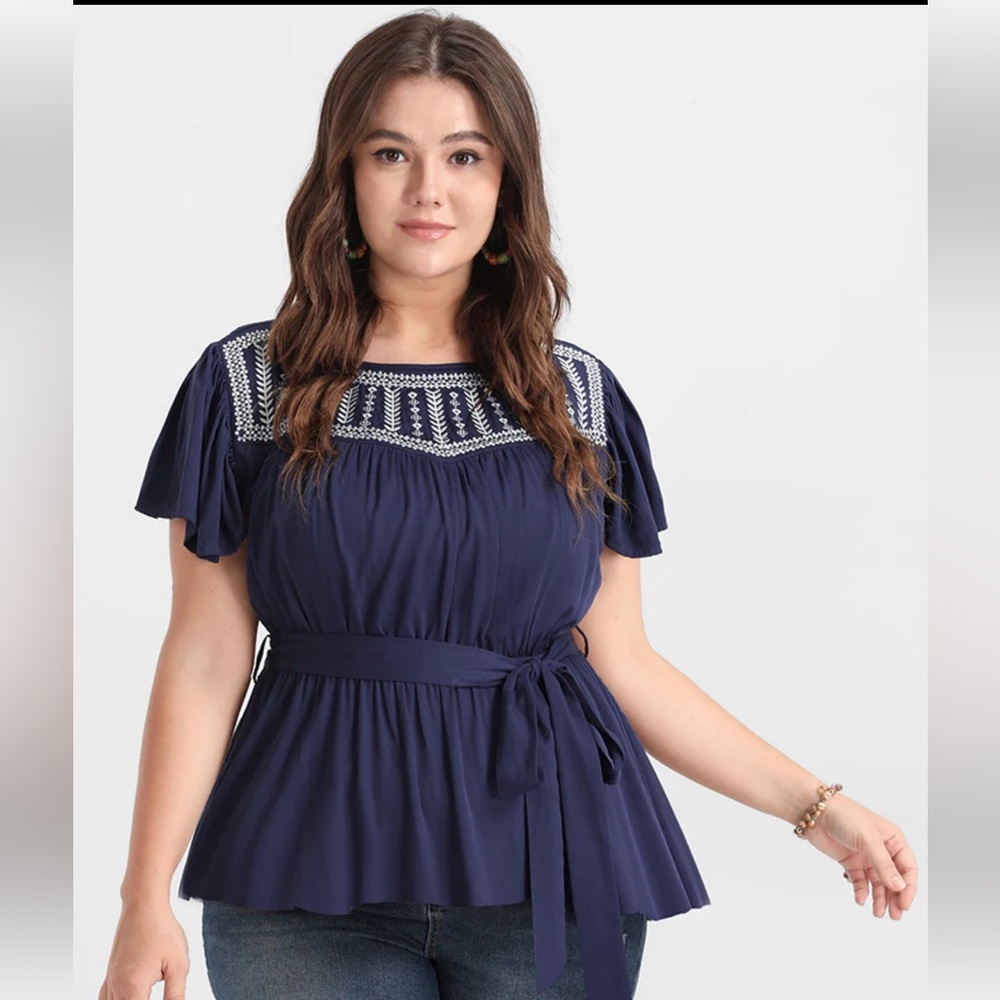 Bloomchic scoop neck blouse